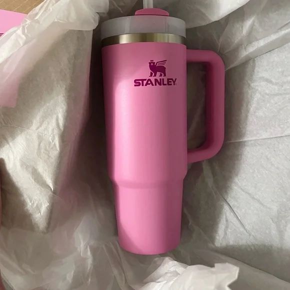 Stanley Quencher 2.0 Tumbler in Peony - Picture 4 of 9